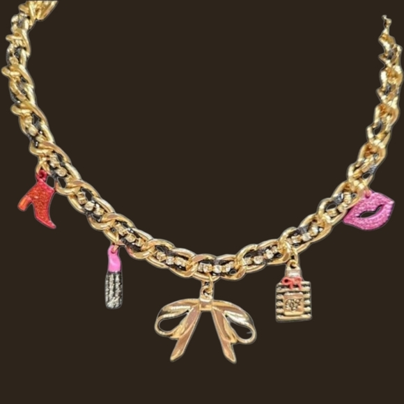 Betsey Johnson 